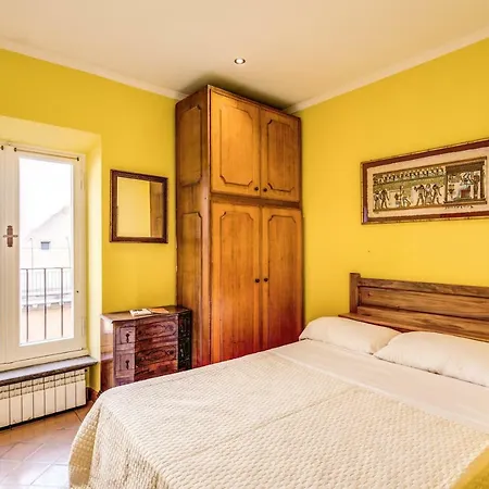 Appartement Historical Domus Near Pantheon Square Rome