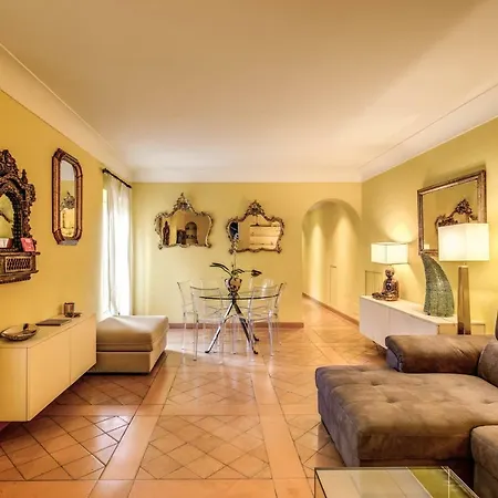 Historical Domus Near Pantheon Square * Rome