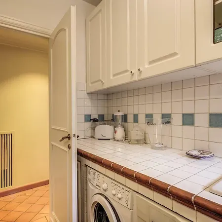 Appartement Historical Domus Near Pantheon Square Rome