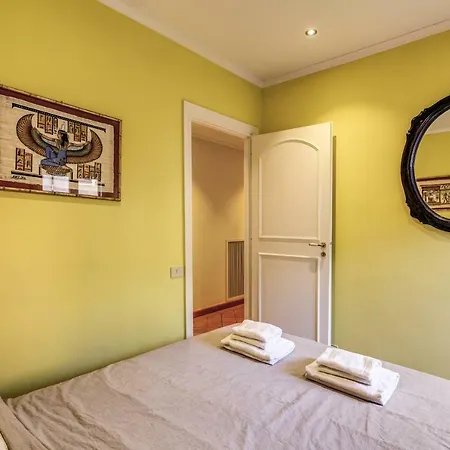 Appartement Historical Domus Near Pantheon Square Rome